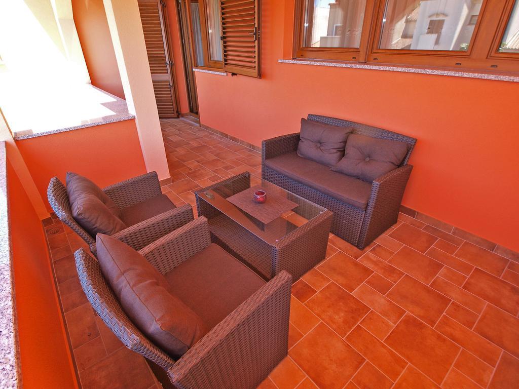 Apartment Zorko 707 ロヴィニ エクステリア 写真
